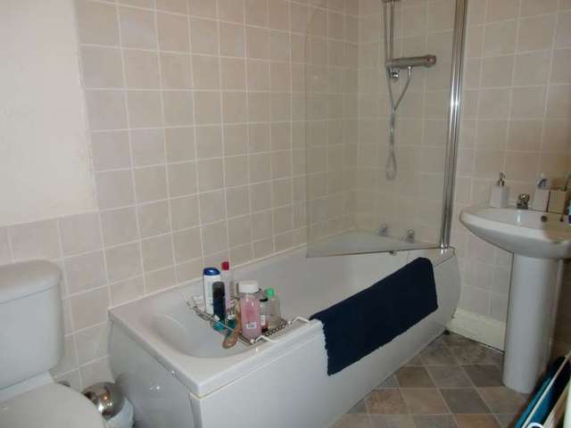  Image of 3 bedroom Flat for sale in Manchester Road Buxton SK17 at Manchester Road Buxton Derbyshire, SK17 6SE