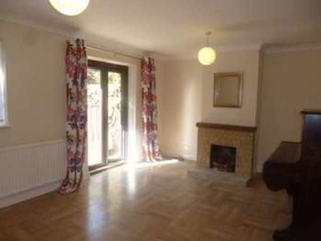  Image of 3 bedroom Semi-Detached house for sale in August End George Green Slough SL3 at August End George Green Slough, SL3 6RP