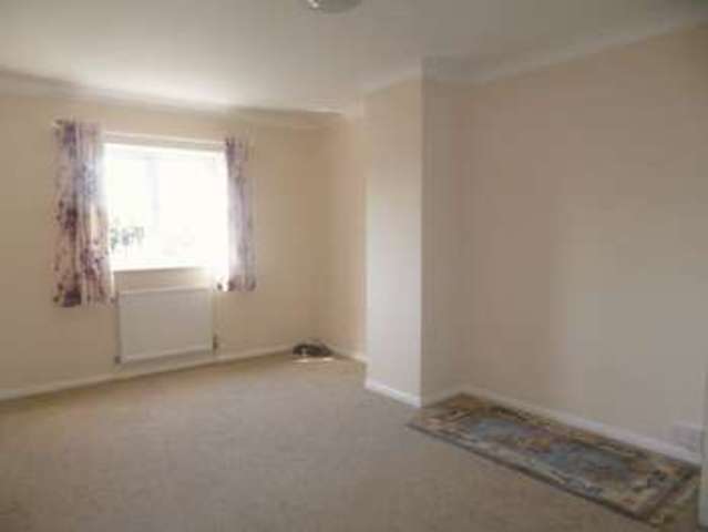 Image of 3 bedroom Semi-Detached house for sale in August End George Green Slough SL3 at August End George Green Slough, SL3 6RP