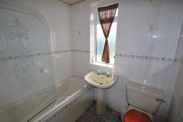  Image of 2 bedroom Detached house for sale in Avalon Drive Freckleton Preston PR4 at Avalon Drive Freckleton Preston, PR4 1PE