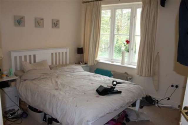  Image of 2 bedroom Flat to rent in Marnhull Rise Winchester SO22 at Winchester, SO22 5FG