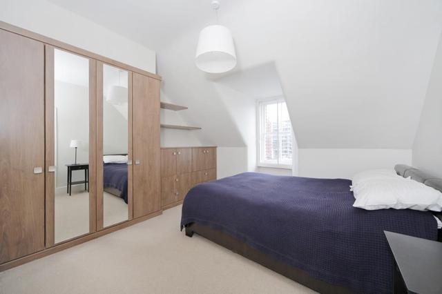  Image of 3 bedroom Flat to rent in Avonmore Road London W14 at Avonmore Road  London, W14 8RP