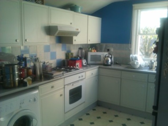  Image of 2 bedroom Flat to rent in Balaam Street London E13 at Plaistow London London, E13 8RA