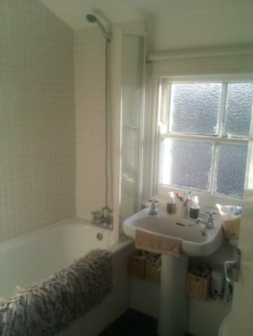  Image of 2 bedroom Flat to rent in Balaam Street London E13 at Plaistow London London, E13 8RA