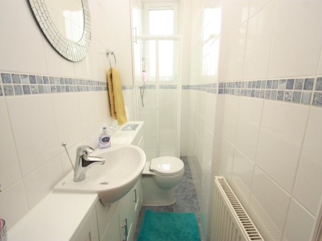  Image of 1 bedroom Flat to rent in Balcarres Street Edinburgh EH10 at Morningside, EH10 5JQ
