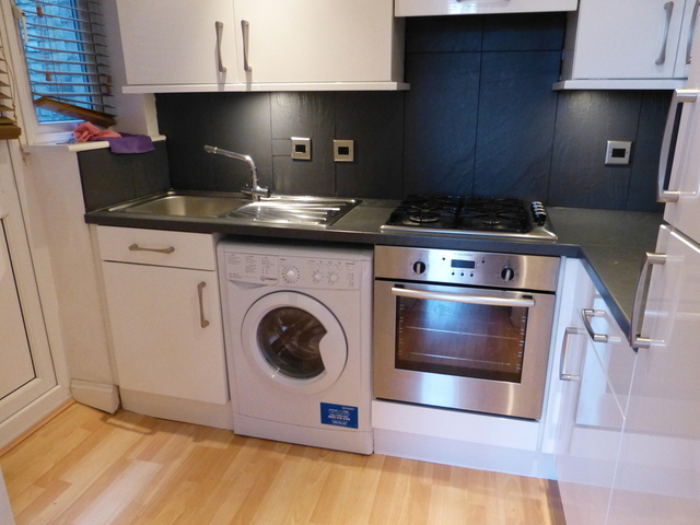  Image of Studio flat to rent in Ballards Lane London N3 at FINCHLEY CENTRAL  LONDON, N3 2DN