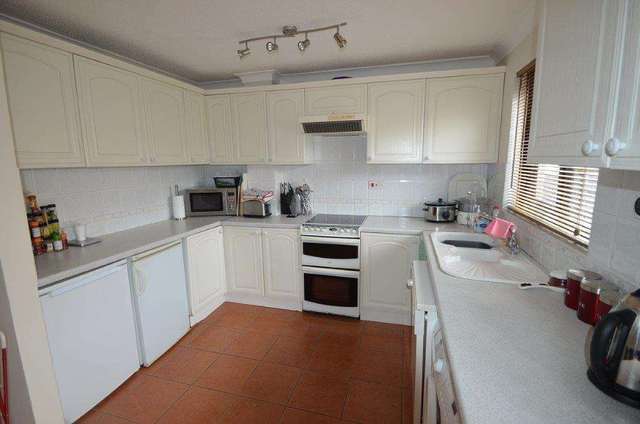  Image of 3 bedroom Terraced house for sale in Milecastle Bancroft Milton Keynes MK13 at Milecastle Bancroft Milton Keynes, MK13 0QN