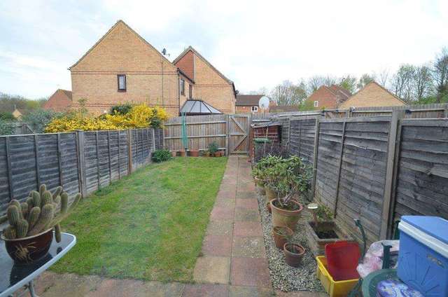  Image of 3 bedroom Terraced house for sale in Milecastle Bancroft Milton Keynes MK13 at Milecastle Bancroft Milton Keynes, MK13 0QN
