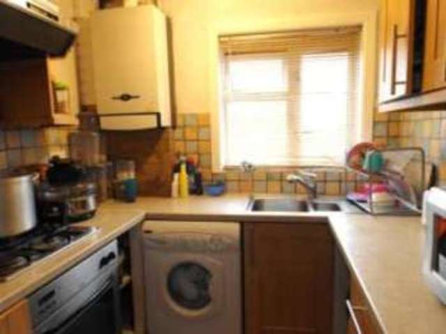  Image of 2 bedroom End of Terrace for sale in Bates Crescent Waddon Croydon CR0 at Croydon  Croydon, CR0 4ES