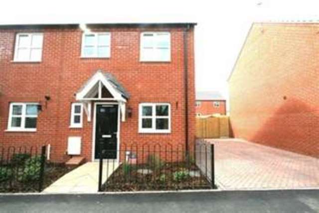  Image of 3 bedroom Semi-Detached house to rent in Batmanshill Road Bilston WV14 at Bilston, WV14 8TQ
