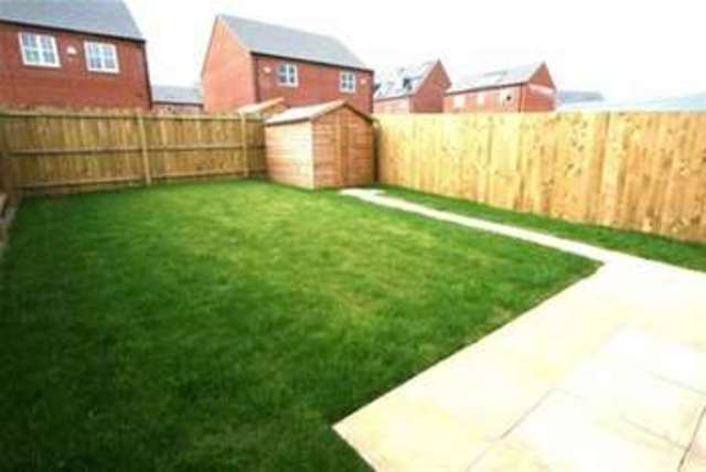  Image of 3 bedroom Semi-Detached house to rent in Batmanshill Road Bilston WV14 at Bilston, WV14 8TQ