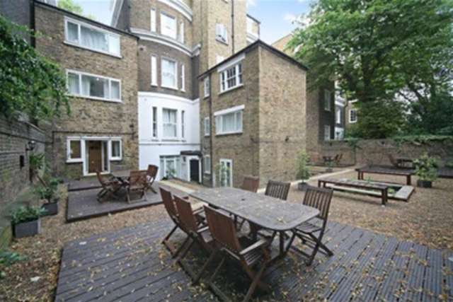  Image of Flat to rent in Craven Hill London W2 at London, W2 3EN