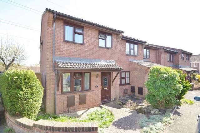  Image of 3 bedroom Detached house to rent in Ross Gardens Bournemouth BH11 at Bearwood Bournemouth, BH11 9UG