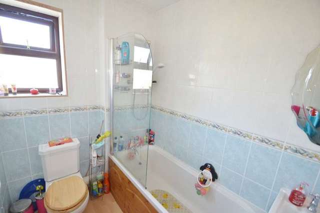  Image of 3 bedroom Detached house to rent in Ross Gardens Bournemouth BH11 at Bearwood Bournemouth, BH11 9UG