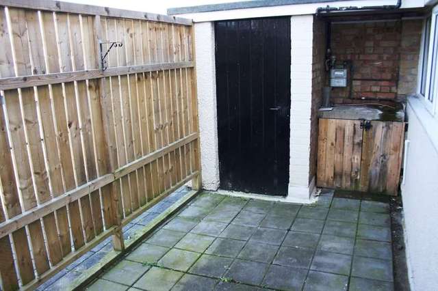  Image of 3 bedroom Maisonette to rent in Bedwell Crescent Stevenage SG1 at Stevenage, SG1 1NA