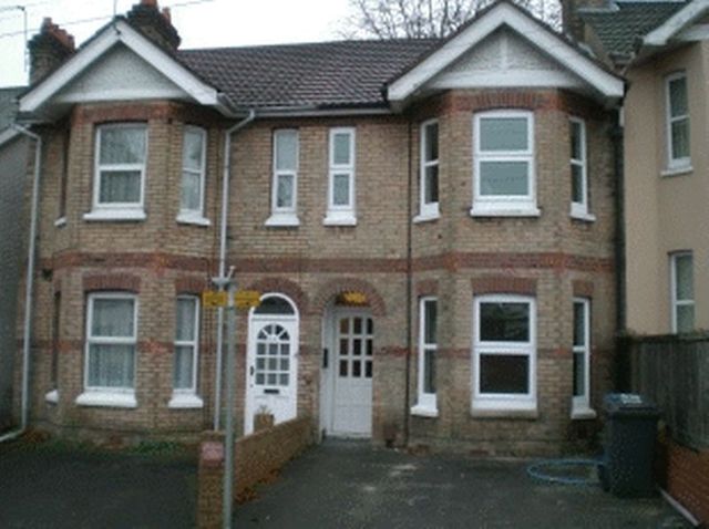  Image of 3 bedroom Terraced house to rent in Belmont Road Parkstone Poole BH14 at Belmont Road  Poole, BH14 0DB