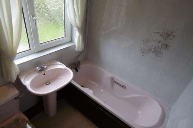  Image of 2 bedroom Semi-Detached house to rent in Bevin Crescent Outwood Wakefield WF1 at Outwood Wakefield Outwood, WF1 3ER