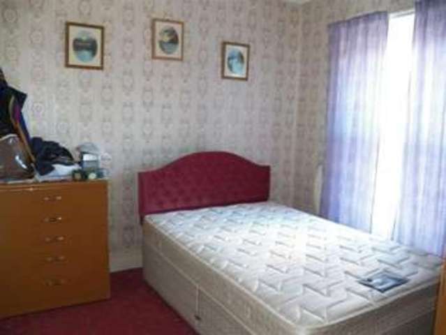 Image of 3 bedroom Property for sale in Bigyn Road Llanelli SA15 at Bigyn Road Llanelli Llanelli, SA15 1NY