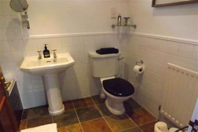  Image of 4 bedroom Detached house to rent in Birkdale Close Macclesfield SK10 at Macclesfield, SK10 2UA