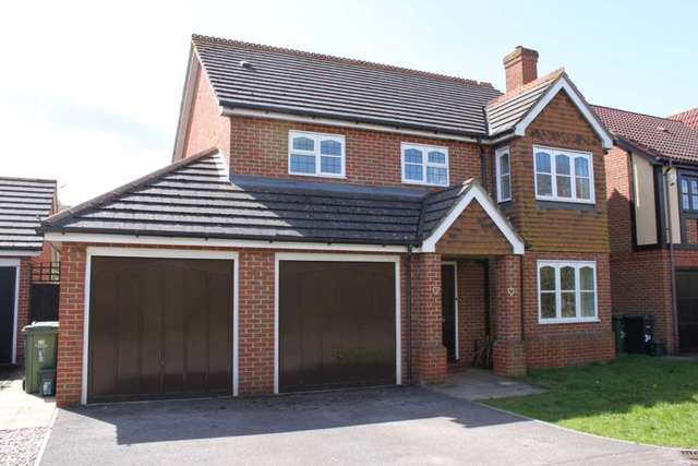  Image of 4 bedroom Detached house for sale in Blackwater Way Didcot OX11 at Blackwater Way  Didcot, OX11 7RL