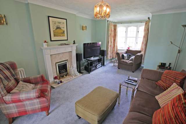  Image of 4 bedroom Detached house for sale in Blackwater Way Didcot OX11 at Blackwater Way  Didcot, OX11 7RL