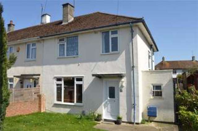  Image of 3 bedroom End of Terrace for sale in Blandford Road Reading RG2 at Reading Berkshire Whitley, RG2 8RA