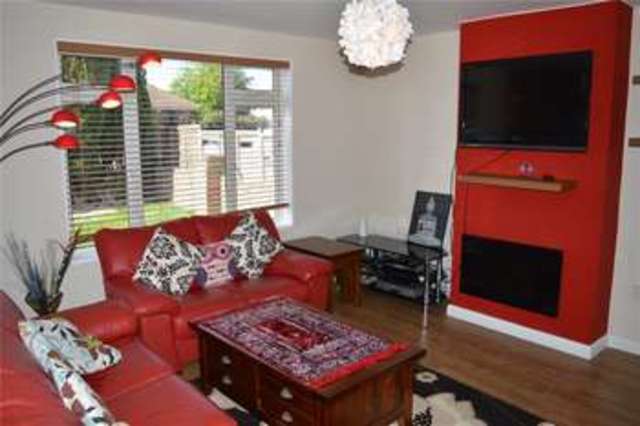  Image of 3 bedroom End of Terrace for sale in Blandford Road Reading RG2 at Reading Berkshire Whitley, RG2 8RA