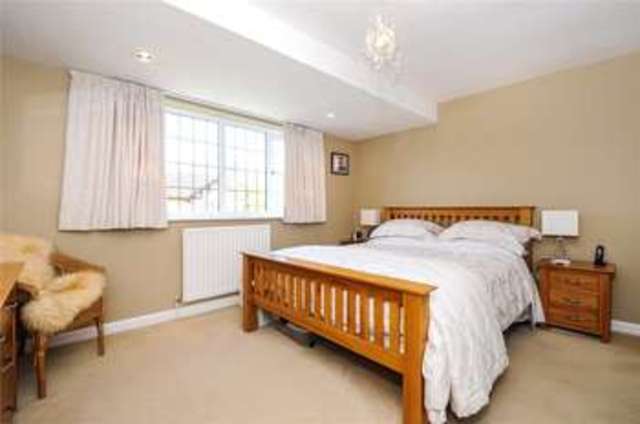  Image of 4 bedroom Detached house for sale in Bluebell Meadow Winnersh Wokingham RG41 at Winnersh Wokingham Winnersh, RG41 5UW