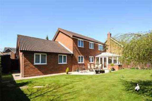  Image of 4 bedroom Detached house for sale in Bluebell Meadow Winnersh Wokingham RG41 at Winnersh Wokingham Winnersh, RG41 5UW