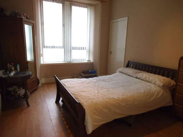  Image of 1 bedroom Flat to rent in Blythswood Drive Paisley PA3 at Blythswood Drive (  Paisley, PA3 2ES