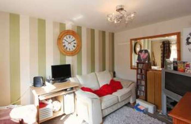  Image of 3 bedroom Semi-Detached house for sale in Bosworth Road Castle Donington Derby DE74 at Bosworth Road  Castle Donington, DE74 2JQ