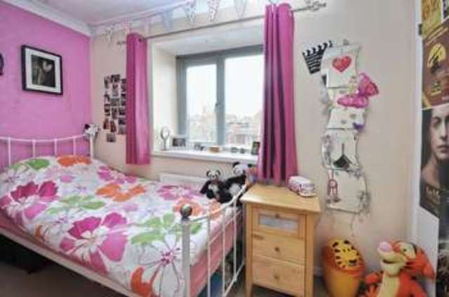 Image of 3 bedroom Detached house for sale in Boulter Drive Abingdon OX14 at Boulter Drive  Abingdon, OX14 1XG
