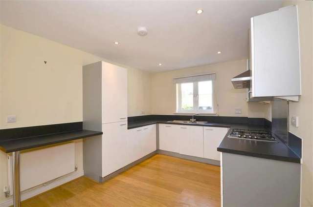  Image of 2 bedroom Maisonette for sale in Bradley Street Tonbridge TN9 at Tonbridge Kent Tonbridge, TN9 1HW