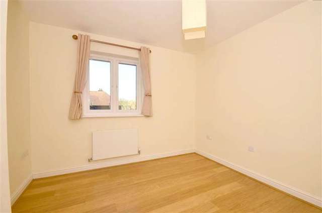  Image of 2 bedroom Maisonette for sale in Bradley Street Tonbridge TN9 at Tonbridge Kent Tonbridge, TN9 1HW