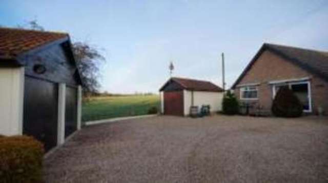 Image of 3 bedroom Bungalow for sale in Coggeshall Road Bradwell Braintree CM77 at Bradwell Braintree Bradwell, CM77 8ED