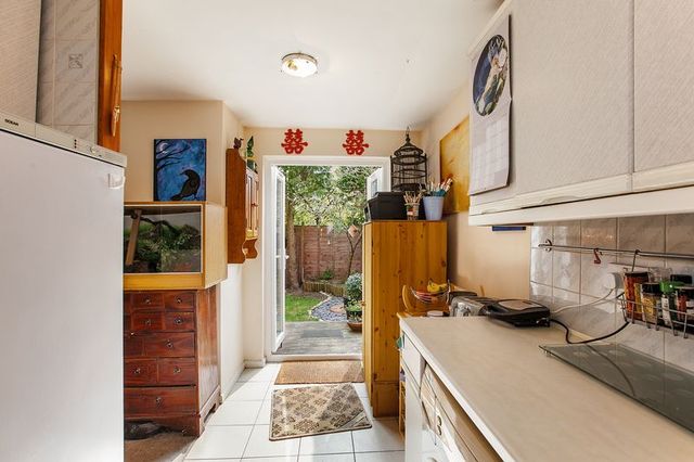  Image of 2 bedroom Flat for sale in Bradwell Common Boulevard Bradwell Common Milton Keynes MK13 at Bradwell Common Boulevard Bradwell Common Milton Keynes, MK13 8ER