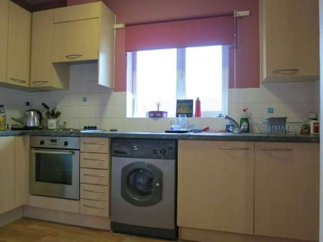  Image of 2 bedroom Flat to rent in Branagh Court Reading RG30 at Branagh Court  Reading, RG30 2QZ