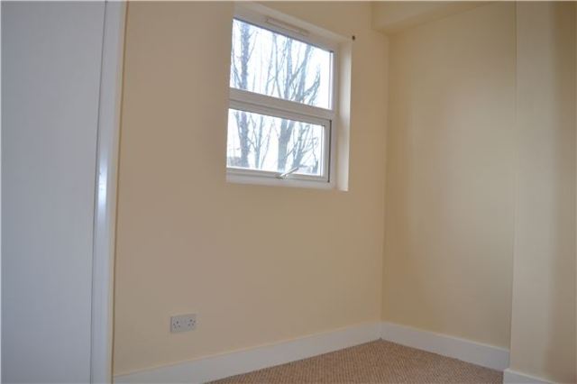  Image of 1 bedroom Flat for sale in Braybrooke Road Hastings TN34 at East Sussex, TN34 1TA