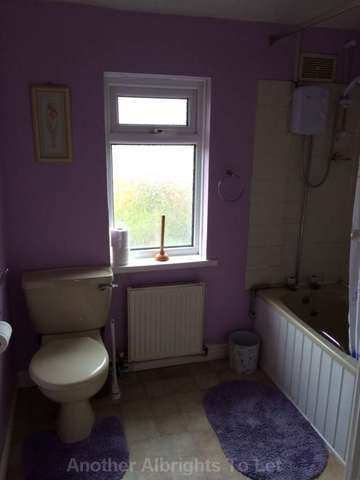  Image of 3 bedroom Semi-Detached house to rent in Brentford Road Kings Heath Birmingham B14 at Brentford Road King`s Heath Birmingham, B14 4DD