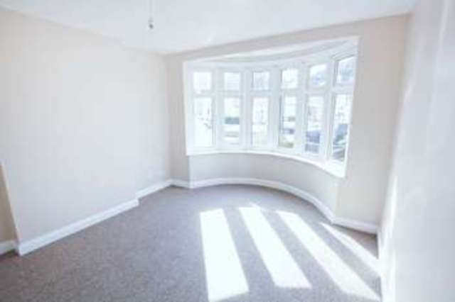  Image of 3 bedroom Semi-Detached house to rent in Broad Walk London SE3 at Broadwalk  Blackheath, SE3 8NF