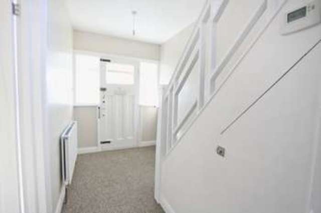  Image of 3 bedroom Semi-Detached house to rent in Broad Walk London SE3 at Broadwalk  Blackheath, SE3 8NF