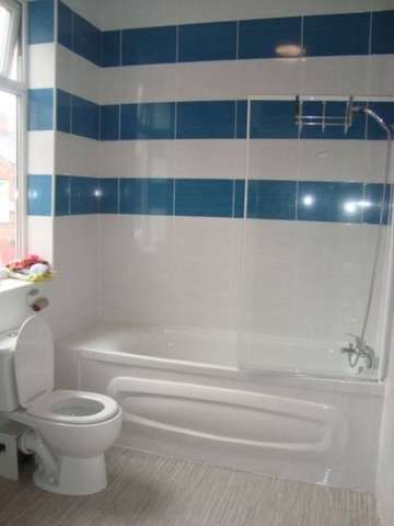  Image of 1 bedroom House Share to rent in Broadfield Road Manchester M14 at Broadfield Road Rusholme Manchester, M14 4WF