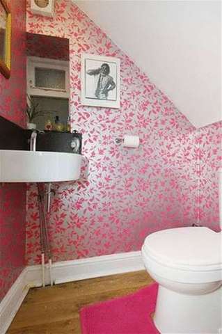  Image of 3 bedroom Flat for sale in Brondesbury Park London NW2 at Brondesbury Park Brondesbury Park London, NW2 5JN