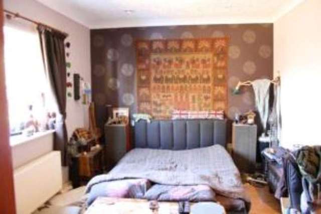  Image of 4 bedroom Bungalow for sale in Brookfield Road Bedford MK41 at Bedford Bedfordshire Goldington, MK41 9JY