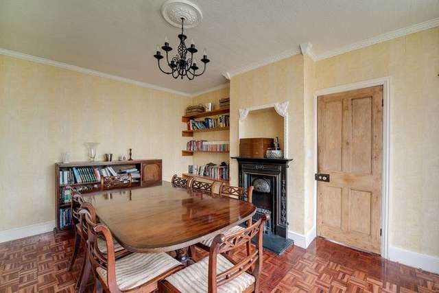  Image of 5 bedroom Detached house for sale in Brooks Lane Bosham Chichester PO18 at Brooks Lane Bosham Chichester, PO18 8JT