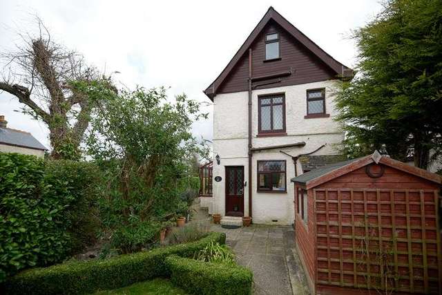  Image of 5 bedroom Detached house for sale in Brooks Lane Bosham Chichester PO18 at Brooks Lane Bosham Chichester, PO18 8JT