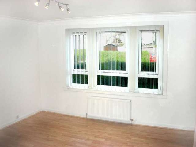  Image of 2 bedroom Cottage to rent in Bruce Road Paisley PA3 at Bruce Road  Paisley, PA3 4SL
