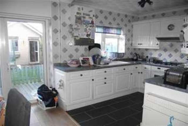  Image of 3 bedroom Detached house to rent in Bryanston Road Southampton SO19 at Southampton, SO19 7AL