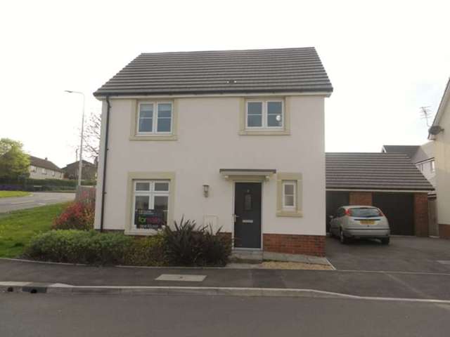  Image of 3 bedroom Detached house for sale in Bryn Celyn Llanharry Pontyclun CF72 at Bryn Celyn Llanharry Pontyclun, CF72 9ZG