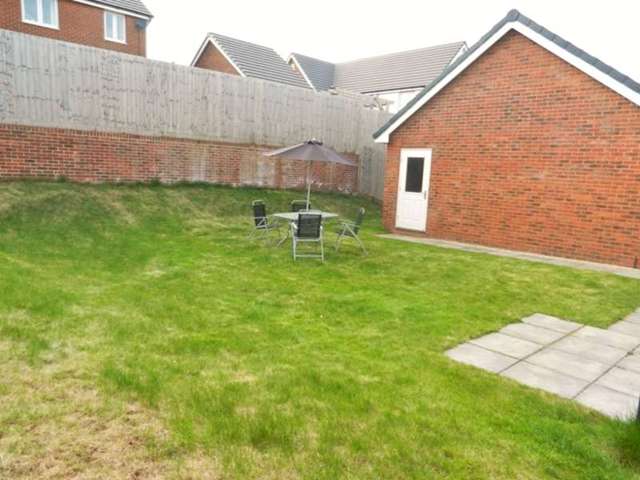  Image of 3 bedroom Detached house for sale in Bryn Celyn Llanharry Pontyclun CF72 at Bryn Celyn Llanharry Pontyclun, CF72 9ZG